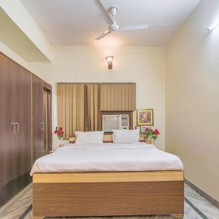Capital O 81098 Hotel Royal Panjab Bijnaur Bagian luar foto