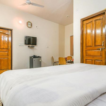Capital O 81098 Hotel Royal Panjab Bijnaur Bagian luar foto