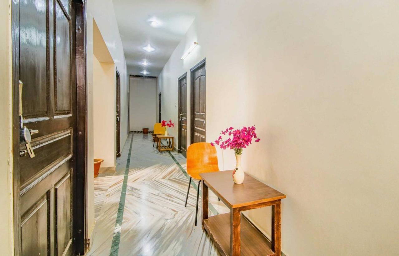 Capital O 81098 Hotel Royal Panjab Bijnaur Bagian luar foto