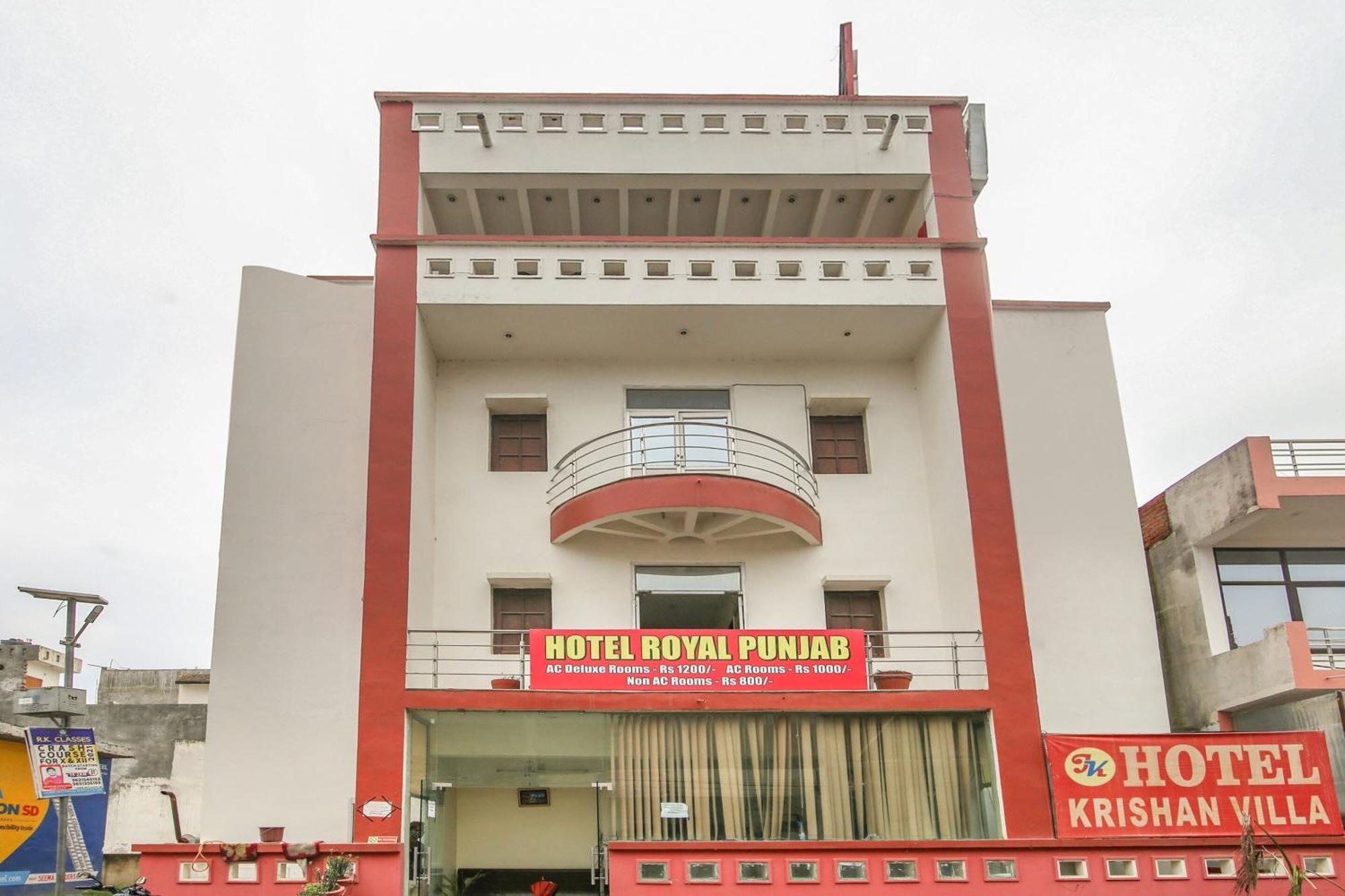 Capital O 81098 Hotel Royal Panjab Bijnaur Bagian luar foto